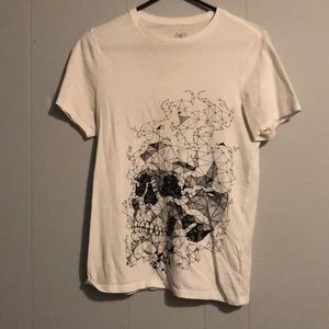 White graphic skull tee